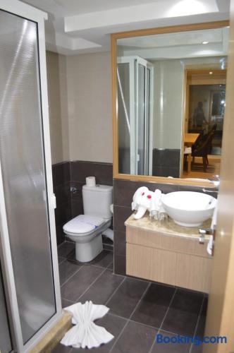 Suite Familiale Bathroom DSC_9672